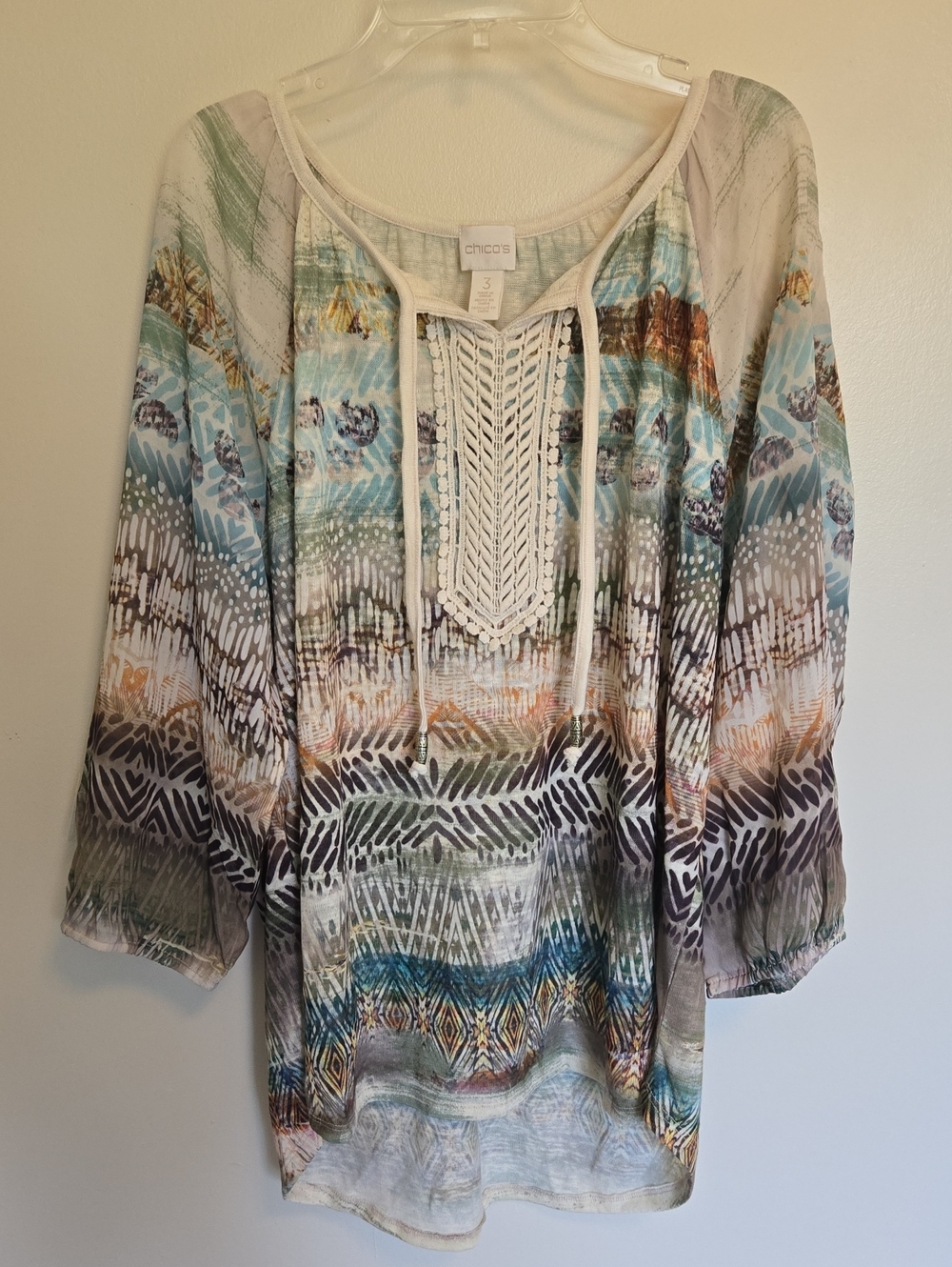 NWT Chico's 3 Painted Tribal Sienna Split Neck Blouse Boho Peasant Lace Panel XL